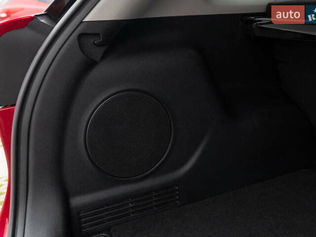 Червоний Кіа Niro, об'ємом двигуна 0 л та пробігом 46 тис. км за 24500 $, фото 57 на Automoto.ua