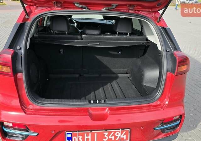 Червоний Кіа Niro, об'ємом двигуна 0 л та пробігом 141 тис. км за 19700 $, фото 12 на Automoto.ua