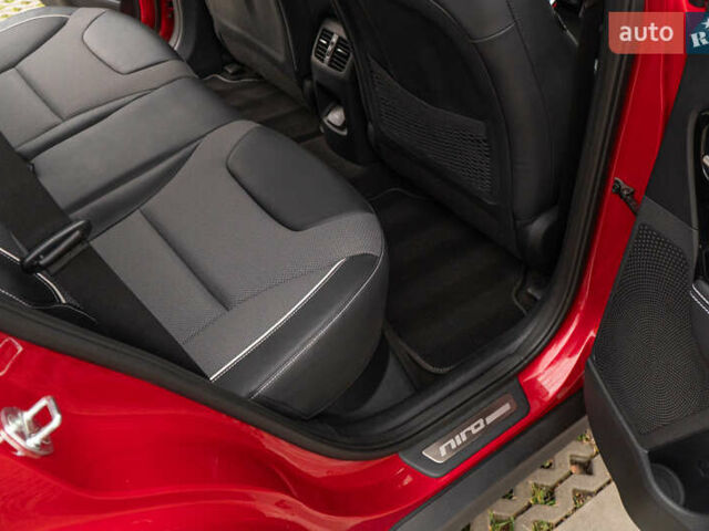 Червоний Кіа Niro, об'ємом двигуна 0 л та пробігом 46 тис. км за 24500 $, фото 40 на Automoto.ua