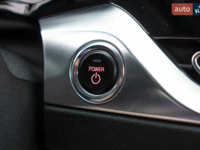 Червоний Кіа Niro, об'ємом двигуна 0 л та пробігом 46 тис. км за 24500 $, фото 52 на Automoto.ua