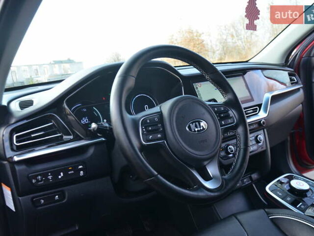 Красный Киа Niro, объемом двигателя 0 л и пробегом 91 тыс. км за 19550 $, фото 35 на Automoto.ua
