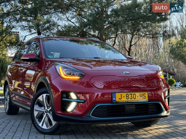 Красный Киа Niro, объемом двигателя 0 л и пробегом 55 тыс. км за 19750 $, фото 27 на Automoto.ua