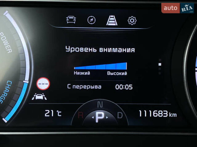 Красный Киа Niro, объемом двигателя 0 л и пробегом 111 тыс. км за 20300 $, фото 41 на Automoto.ua