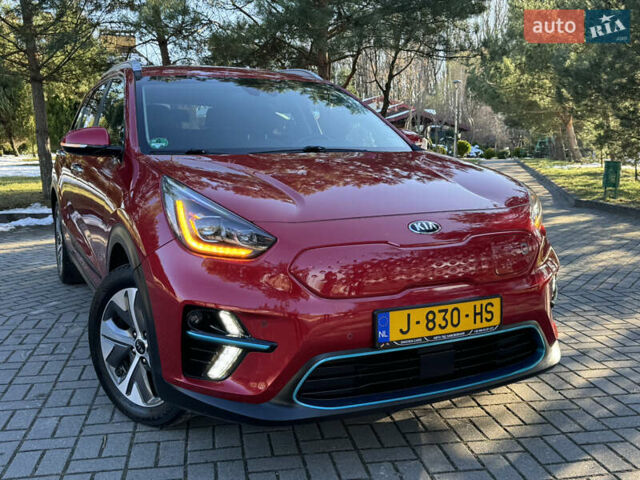 Красный Киа Niro, объемом двигателя 0 л и пробегом 55 тыс. км за 19750 $, фото 30 на Automoto.ua