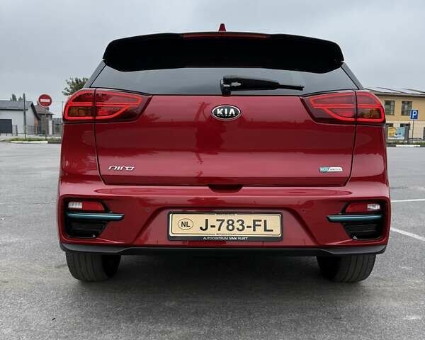 Червоний Кіа Niro, об'ємом двигуна 0 л та пробігом 52 тис. км за 21700 $, фото 7 на Automoto.ua