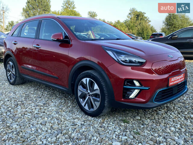 Красный Киа Niro, объемом двигателя 0 л и пробегом 111 тыс. км за 20300 $, фото 22 на Automoto.ua