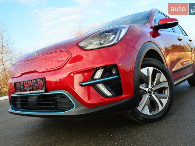 Красный Киа Niro, объемом двигателя 0 л и пробегом 91 тыс. км за 19550 $, фото 5 на Automoto.ua