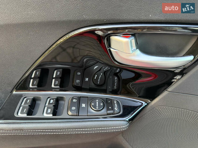 Красный Киа Niro, объемом двигателя 1.6 л и пробегом 52 тыс. км за 23800 $, фото 28 на Automoto.ua