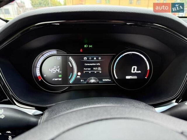 Червоний Кіа Niro, об'ємом двигуна 0 л та пробігом 52 тис. км за 21700 $, фото 30 на Automoto.ua