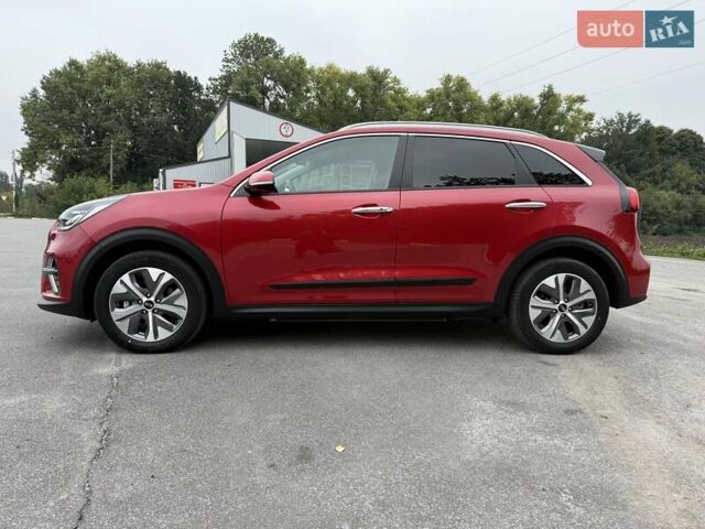 Червоний Кіа Niro, об'ємом двигуна 0 л та пробігом 52 тис. км за 21700 $, фото 4 на Automoto.ua