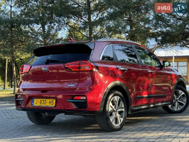 Красный Киа Niro, объемом двигателя 0 л и пробегом 55 тыс. км за 19750 $, фото 59 на Automoto.ua