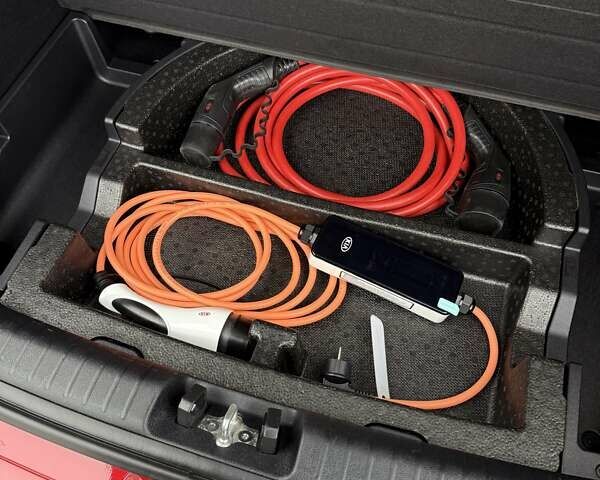 Червоний Кіа Niro, об'ємом двигуна 0 л та пробігом 52 тис. км за 21700 $, фото 26 на Automoto.ua