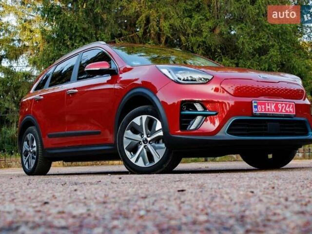 Червоний Кіа Niro, об'ємом двигуна 0 л та пробігом 120 тис. км за 18950 $, фото 1 на Automoto.ua