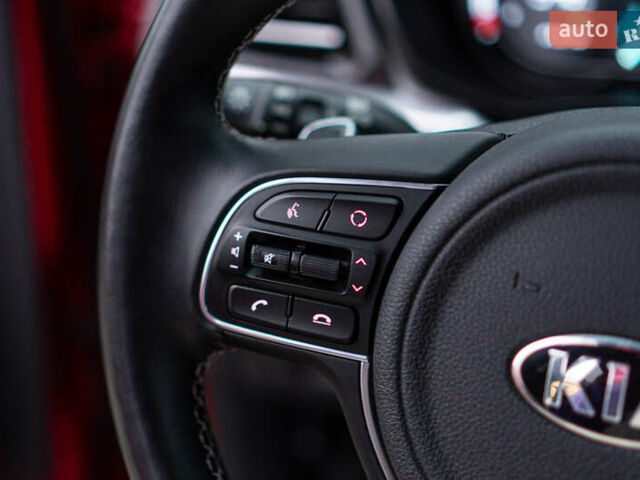 Червоний Кіа Niro, об'ємом двигуна 0 л та пробігом 46 тис. км за 24500 $, фото 66 на Automoto.ua