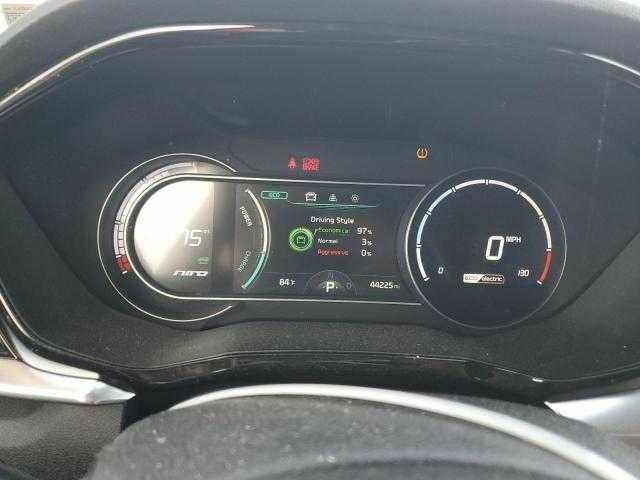 Червоний Кіа Niro, об'ємом двигуна 0 л та пробігом 78 тис. км за 6000 $, фото 8 на Automoto.ua