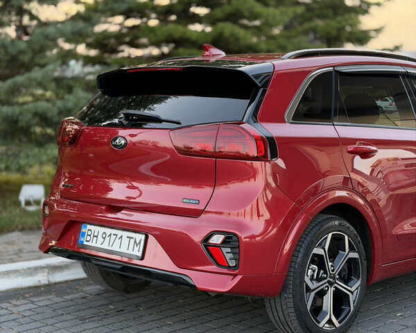 Красный Киа Niro, объемом двигателя 1.6 л и пробегом 52 тыс. км за 23800 $, фото 25 на Automoto.ua