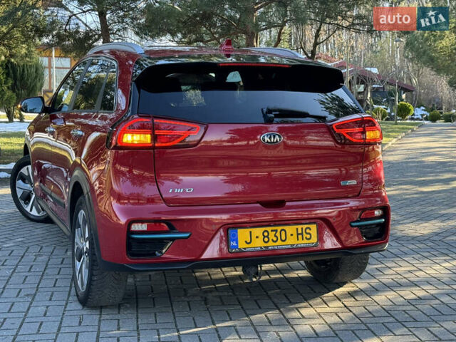 Красный Киа Niro, объемом двигателя 0 л и пробегом 55 тыс. км за 19750 $, фото 46 на Automoto.ua