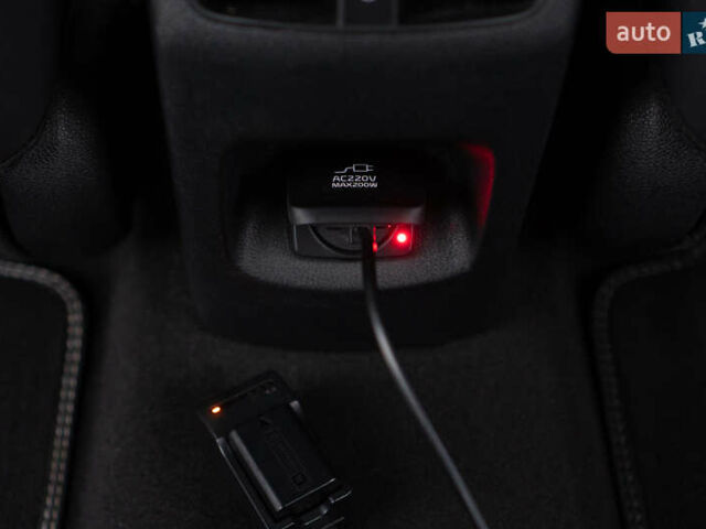 Червоний Кіа Niro, об'ємом двигуна 0 л та пробігом 46 тис. км за 24500 $, фото 61 на Automoto.ua