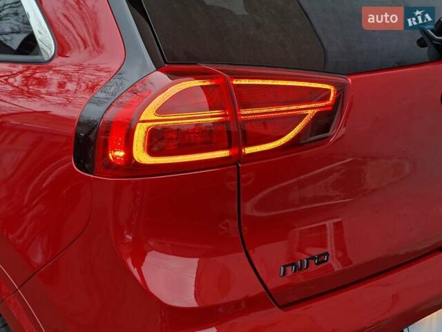 Червоний Кіа Niro, об'ємом двигуна 1.58 л та пробігом 34 тис. км за 28990 $, фото 17 на Automoto.ua