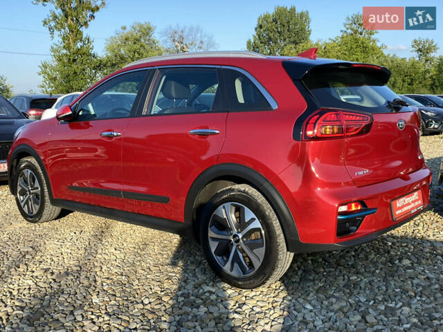 Красный Киа Niro, объемом двигателя 0 л и пробегом 111 тыс. км за 20300 $, фото 16 на Automoto.ua