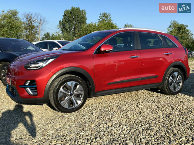 Красный Киа Niro, объемом двигателя 0 л и пробегом 111 тыс. км за 20300 $, фото 14 на Automoto.ua