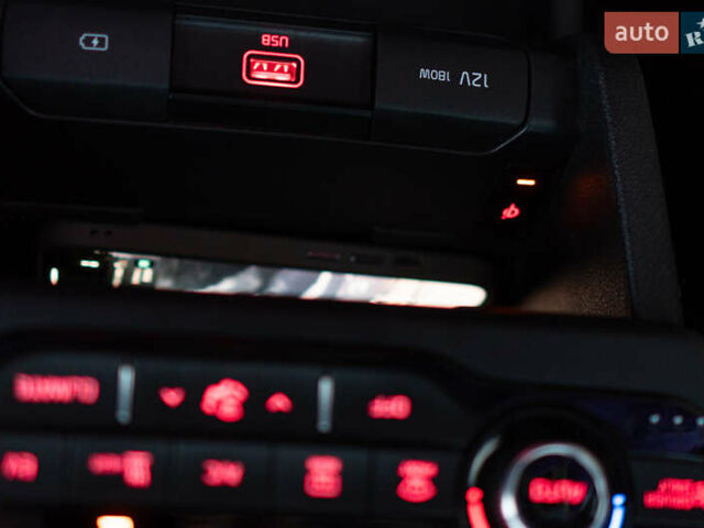 Червоний Кіа Niro, об'ємом двигуна 0 л та пробігом 46 тис. км за 24500 $, фото 69 на Automoto.ua