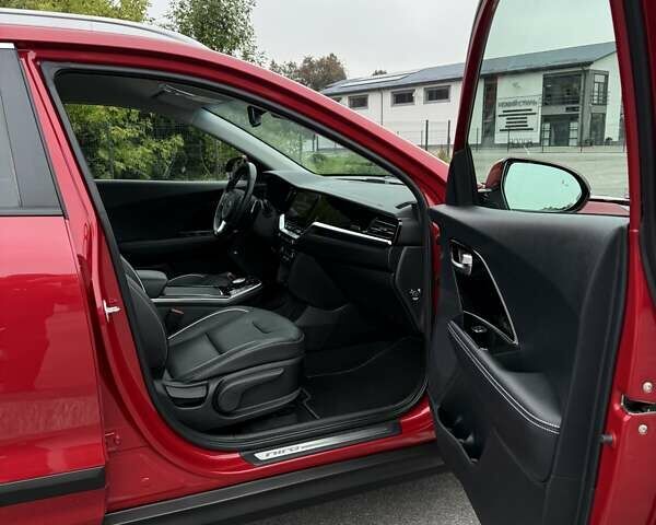 Червоний Кіа Niro, об'ємом двигуна 0 л та пробігом 52 тис. км за 21700 $, фото 43 на Automoto.ua
