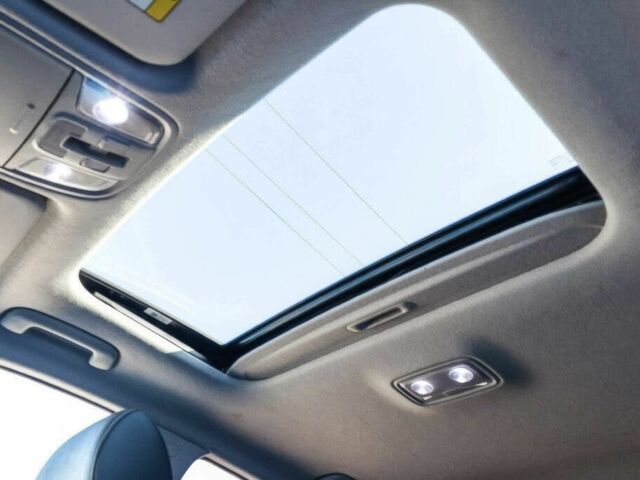 Красный Киа Niro, объемом двигателя 1.6 л и пробегом 23 тыс. км за 14000 $, фото 11 на Automoto.ua