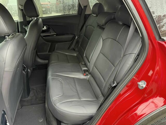 Червоний Кіа Niro, об'ємом двигуна 1.6 л та пробігом 12 тис. км за 14000 $, фото 14 на Automoto.ua