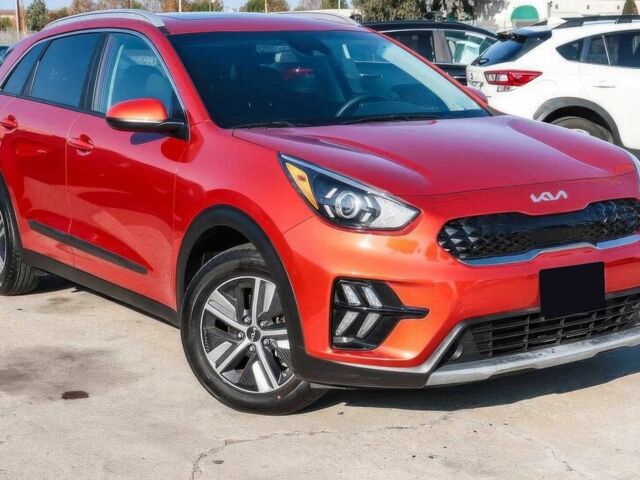 Красный Киа Niro, объемом двигателя 1.6 л и пробегом 23 тыс. км за 14000 $, фото 2 на Automoto.ua