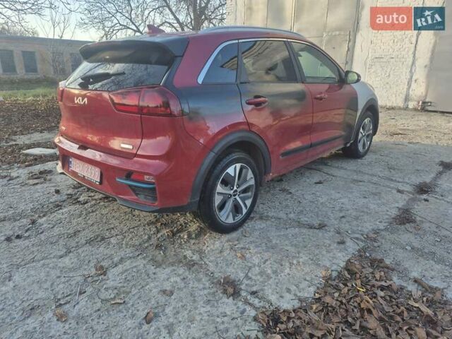 Красный Киа Niro, объемом двигателя 0 л и пробегом 35 тыс. км за 16800 $, фото 7 на Automoto.ua