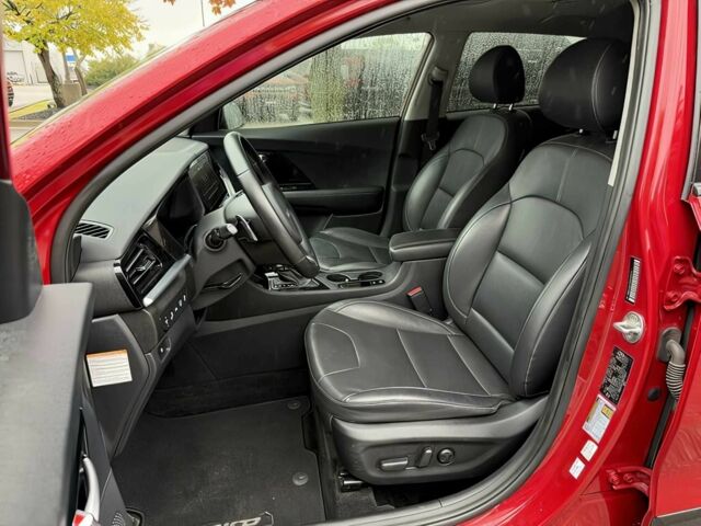 Червоний Кіа Niro, об'ємом двигуна 1.6 л та пробігом 12 тис. км за 14000 $, фото 8 на Automoto.ua