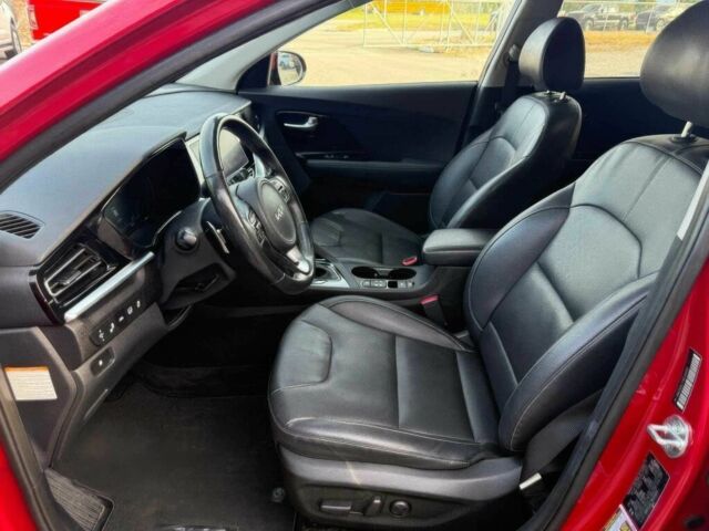 Червоний Кіа Niro, об'ємом двигуна 1.6 л та пробігом 17 тис. км за 8800 $, фото 6 на Automoto.ua