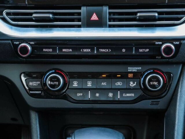 Красный Киа Niro, объемом двигателя 1.6 л и пробегом 23 тыс. км за 14000 $, фото 14 на Automoto.ua