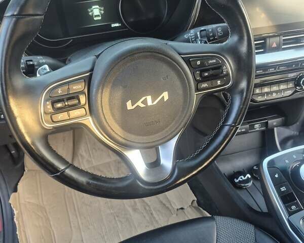 Красный Киа Niro, объемом двигателя 0 л и пробегом 35 тыс. км за 16800 $, фото 18 на Automoto.ua