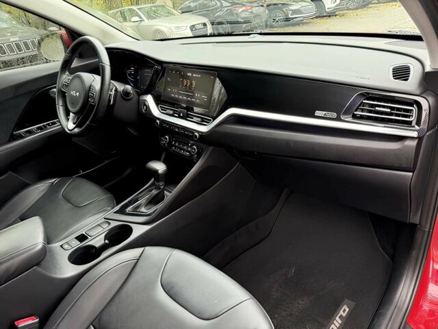 Червоний Кіа Niro, об'ємом двигуна 1.6 л та пробігом 12 тис. км за 14000 $, фото 13 на Automoto.ua