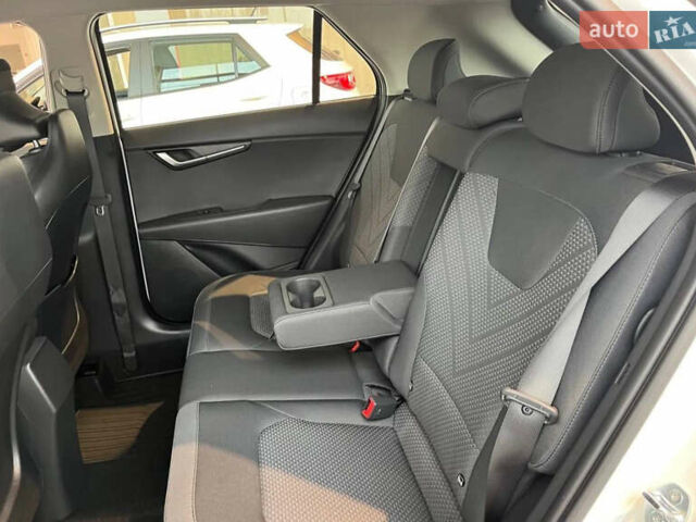 Червоний Кіа Niro, об'ємом двигуна 1.58 л та пробігом 42 тис. км за 22000 $, фото 12 на Automoto.ua