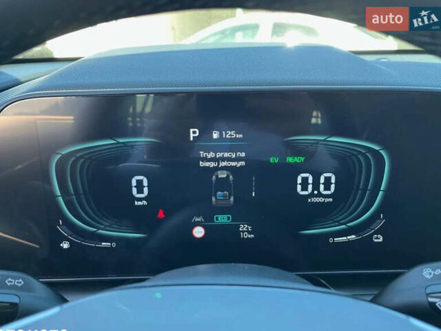 Червоний Кіа Niro, об'ємом двигуна 1.58 л та пробігом 42 тис. км за 22000 $, фото 11 на Automoto.ua