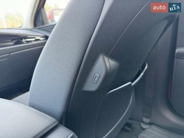 Красный Киа Niro, объемом двигателя 0 л и пробегом 1 тыс. км за 28900 $, фото 69 на Automoto.ua