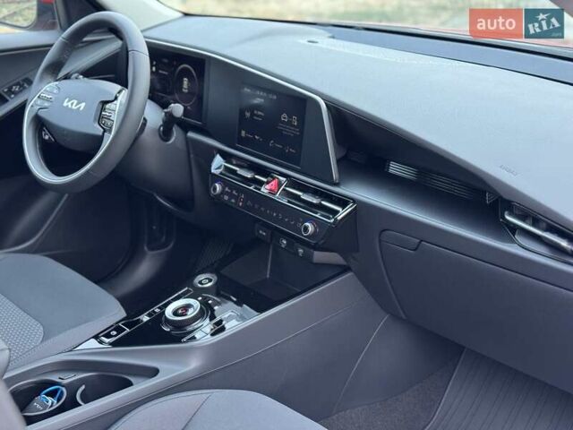 Красный Киа Niro, объемом двигателя 0 л и пробегом 1 тыс. км за 28900 $, фото 20 на Automoto.ua