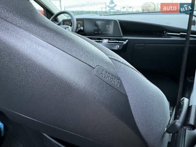 Красный Киа Niro, объемом двигателя 0 л и пробегом 1 тыс. км за 28900 $, фото 29 на Automoto.ua
