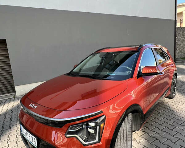 Красный Киа Niro, объемом двигателя 0 л и пробегом 34 тыс. км за 26400 $, фото 2 на Automoto.ua