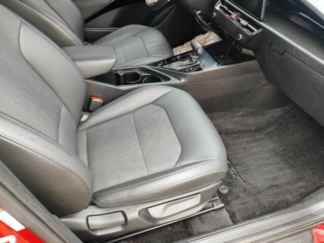 Киа Niro 2023 в Одессе на Automoto.ua Красный Киа Niro, объемом двигателя 1.6 л и пробегом 170 тыс. км за 345 $, фото 19 на Automoto.ua