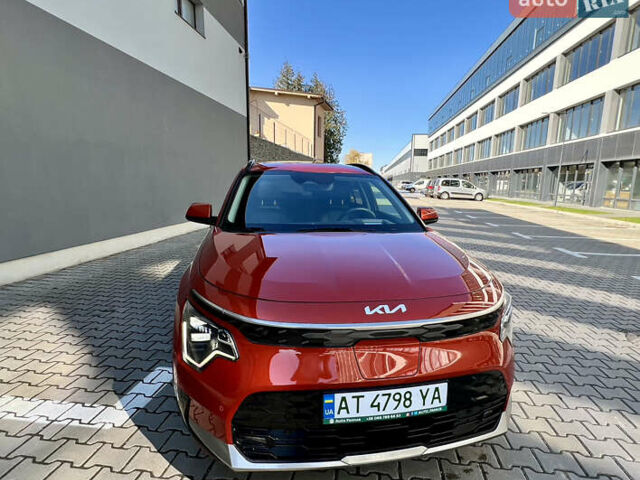 Красный Киа Niro, объемом двигателя 0 л и пробегом 34 тыс. км за 26400 $, фото 3 на Automoto.ua