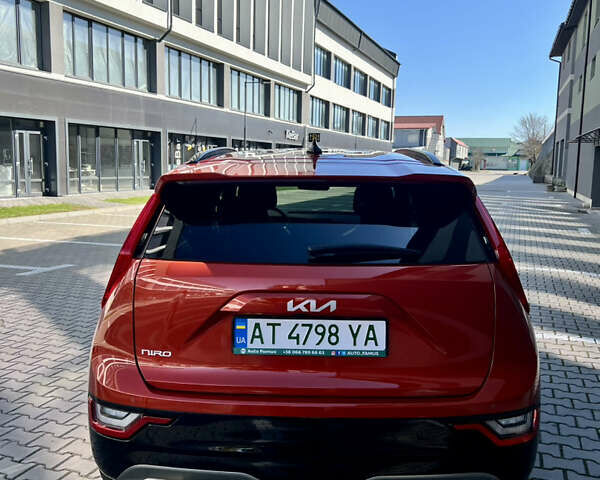 Красный Киа Niro, объемом двигателя 0 л и пробегом 34 тыс. км за 26400 $, фото 7 на Automoto.ua