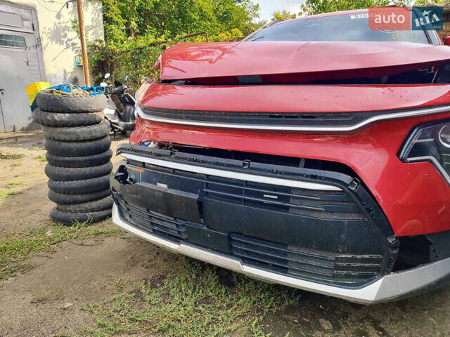 Красный Киа Niro, объемом двигателя 1.58 л и пробегом 172 тыс. км за 12700 $, фото 10 на Automoto.ua