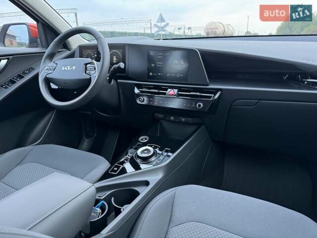 Красный Киа Niro, объемом двигателя 0 л и пробегом 1 тыс. км за 28900 $, фото 31 на Automoto.ua