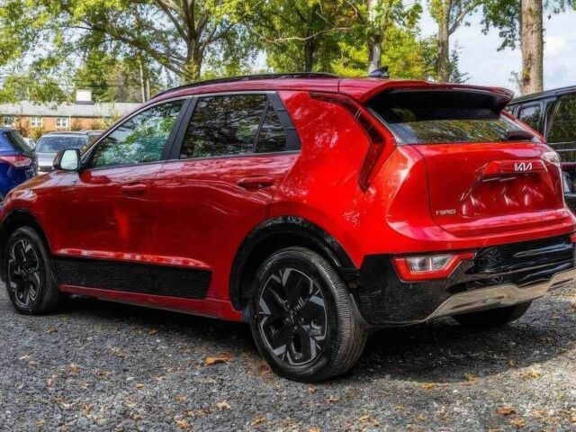 Красный Киа Niro, объемом двигателя 0 л и пробегом 27 тыс. км за 19000 $, фото 3 на Automoto.ua