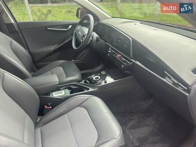 Красный Киа Niro, объемом двигателя 0 л и пробегом 14 тыс. км за 24300 $, фото 18 на Automoto.ua