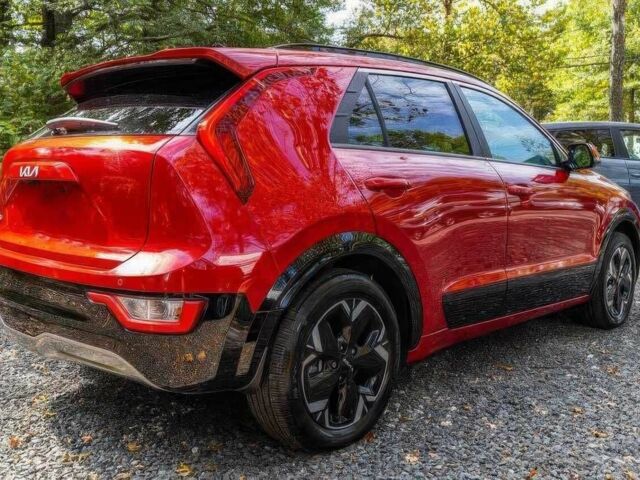 Красный Киа Niro, объемом двигателя 0 л и пробегом 27 тыс. км за 19000 $, фото 5 на Automoto.ua